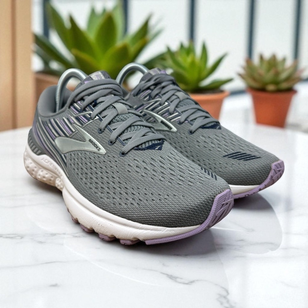 Brooks Adrenaline GTS 19‎ Running Shoes Gray Purple Cushioned Women's 9.5